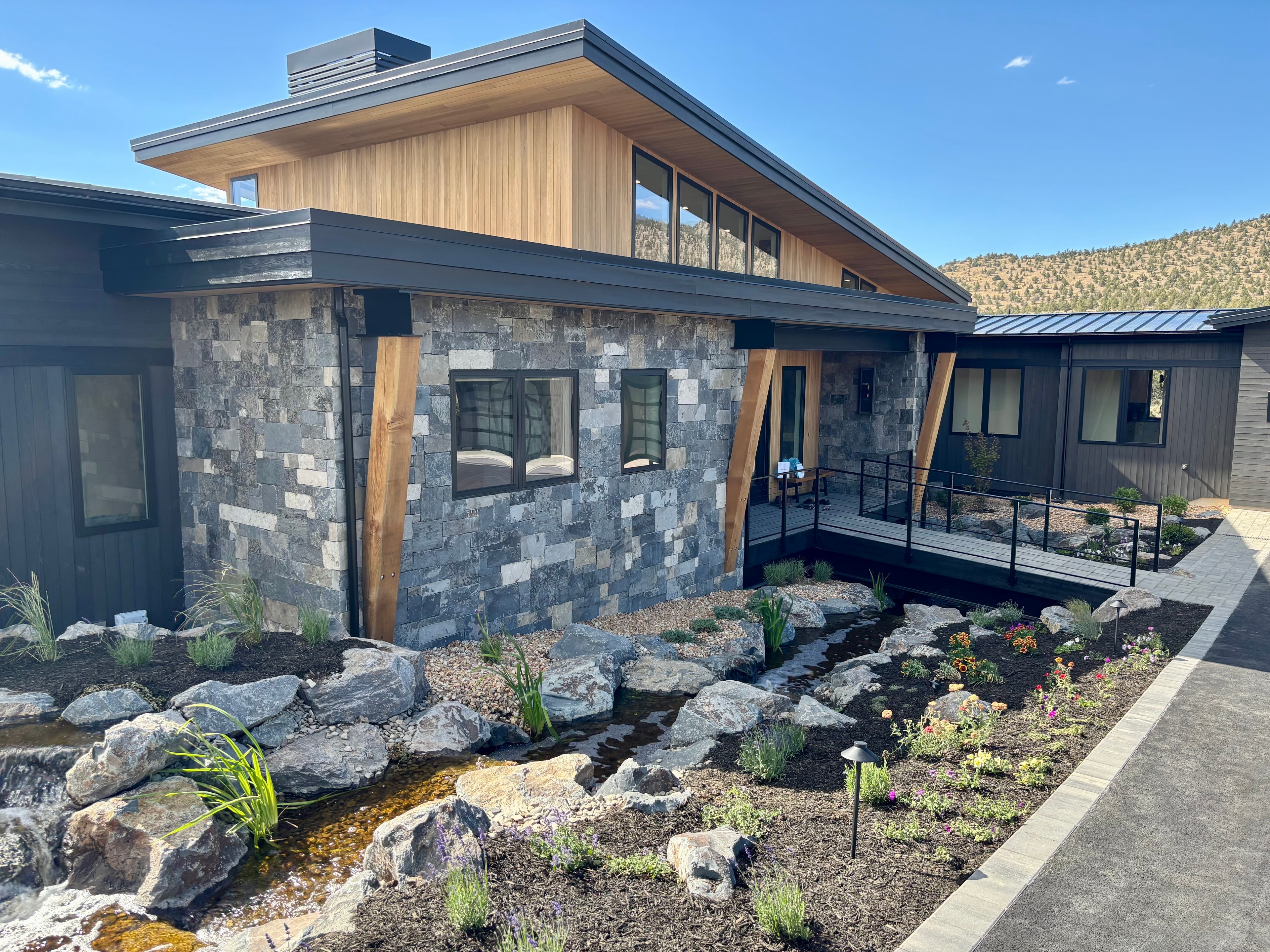 Spirit Rock Exterior Stone Veneer